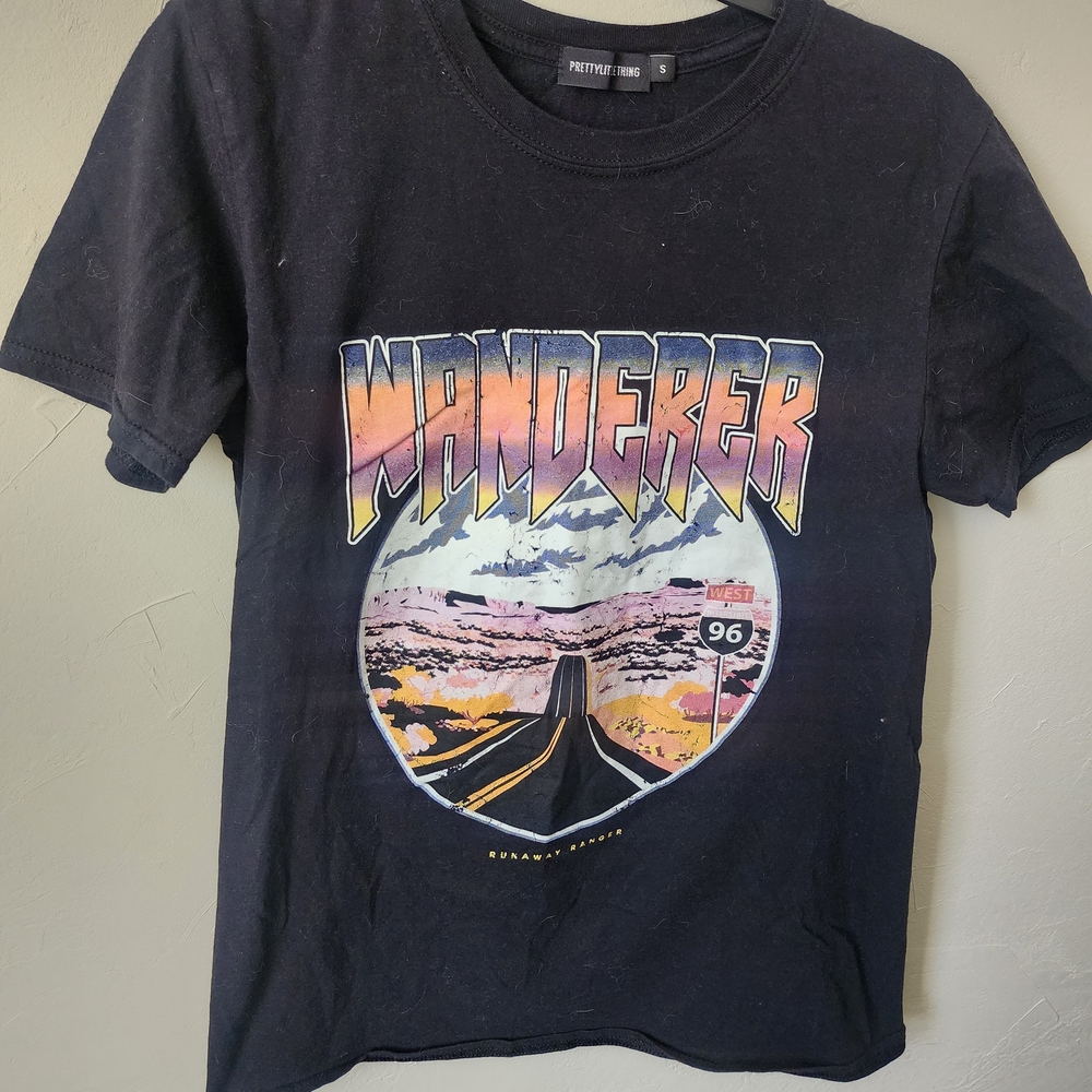 PrettyLittleThing Black Wanderer Graphic Tee